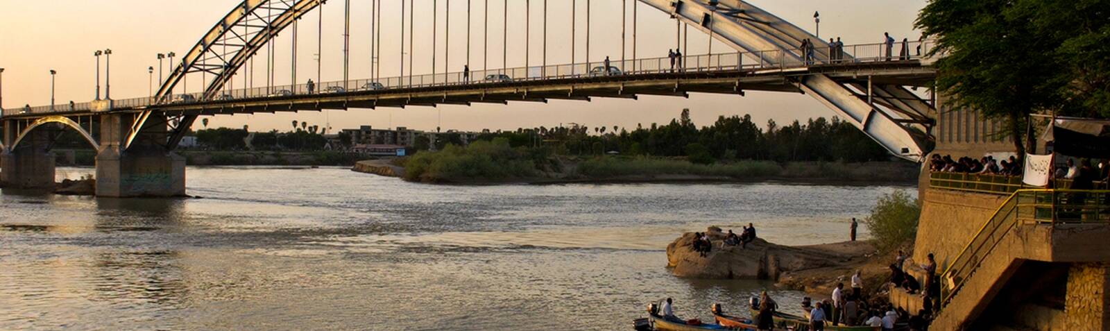 هلال‌ نقره‌ای شهر اهواز